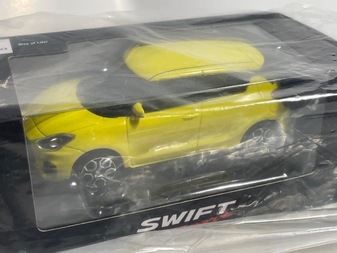 スズキ スイフトスポーツ 1/43 プルバックミニカー イエロー ZC33S