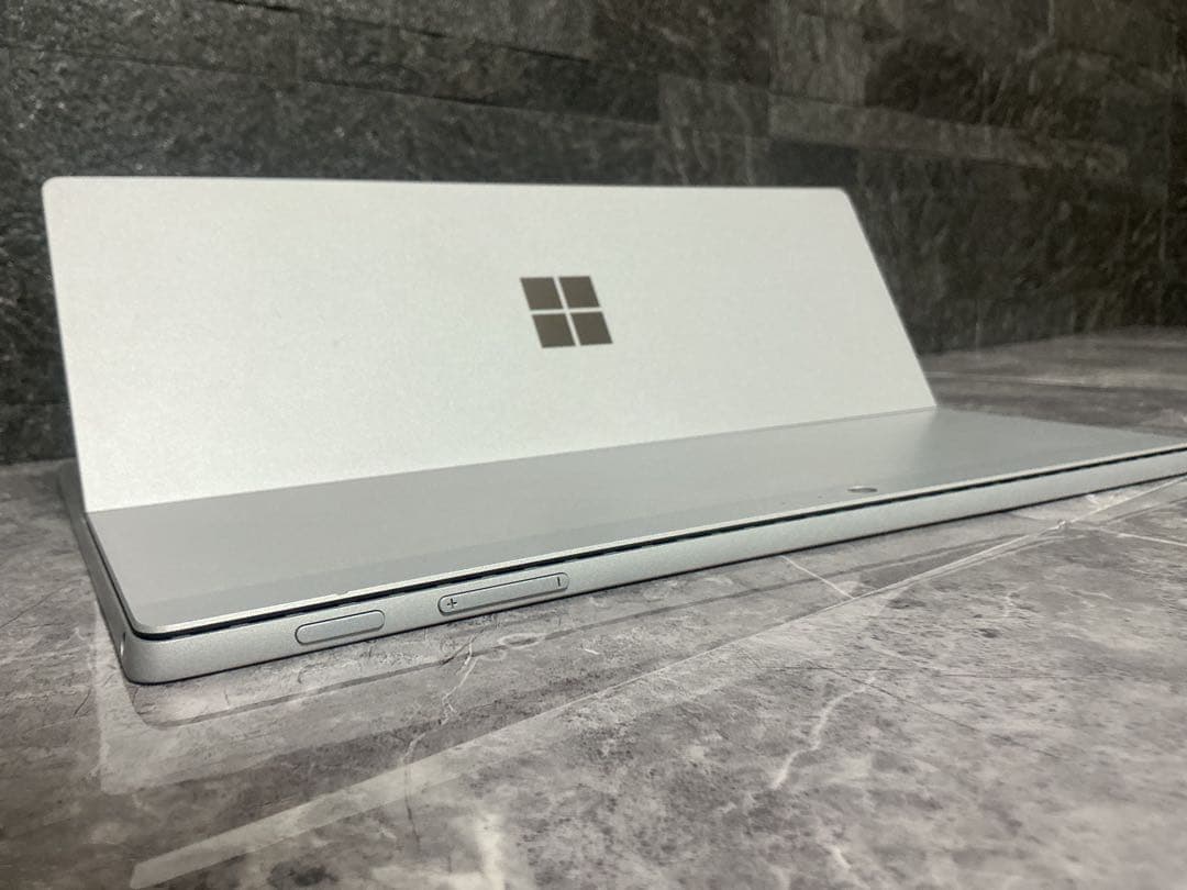 サーフェス プロ 第5世代 モデル1807 i5 7300U surface