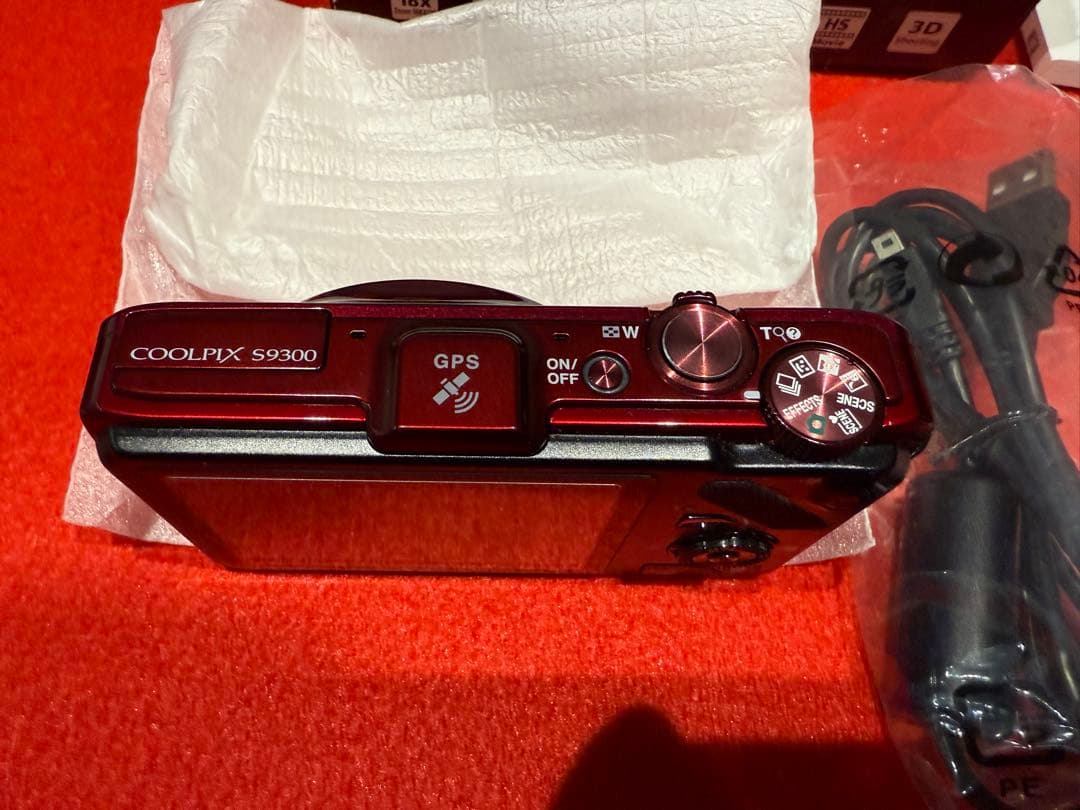 Nikon COOLPIX S9300 レッド