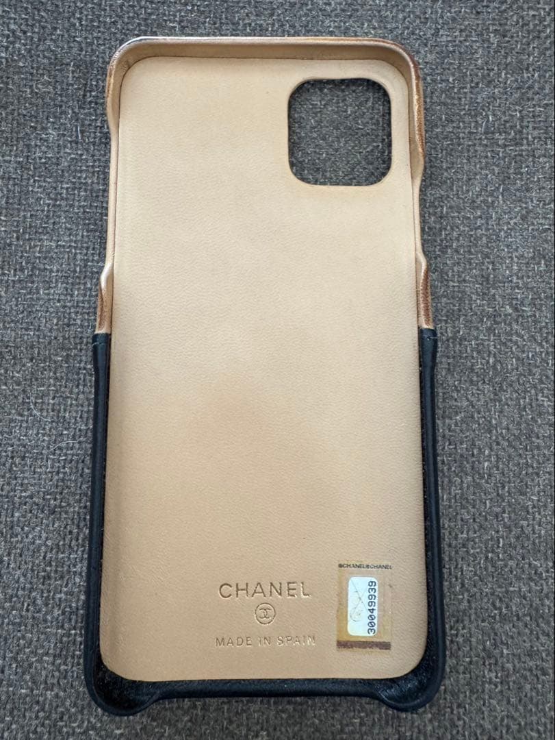 CHANEL iPhone11promaxケース ベージュ/ブラック