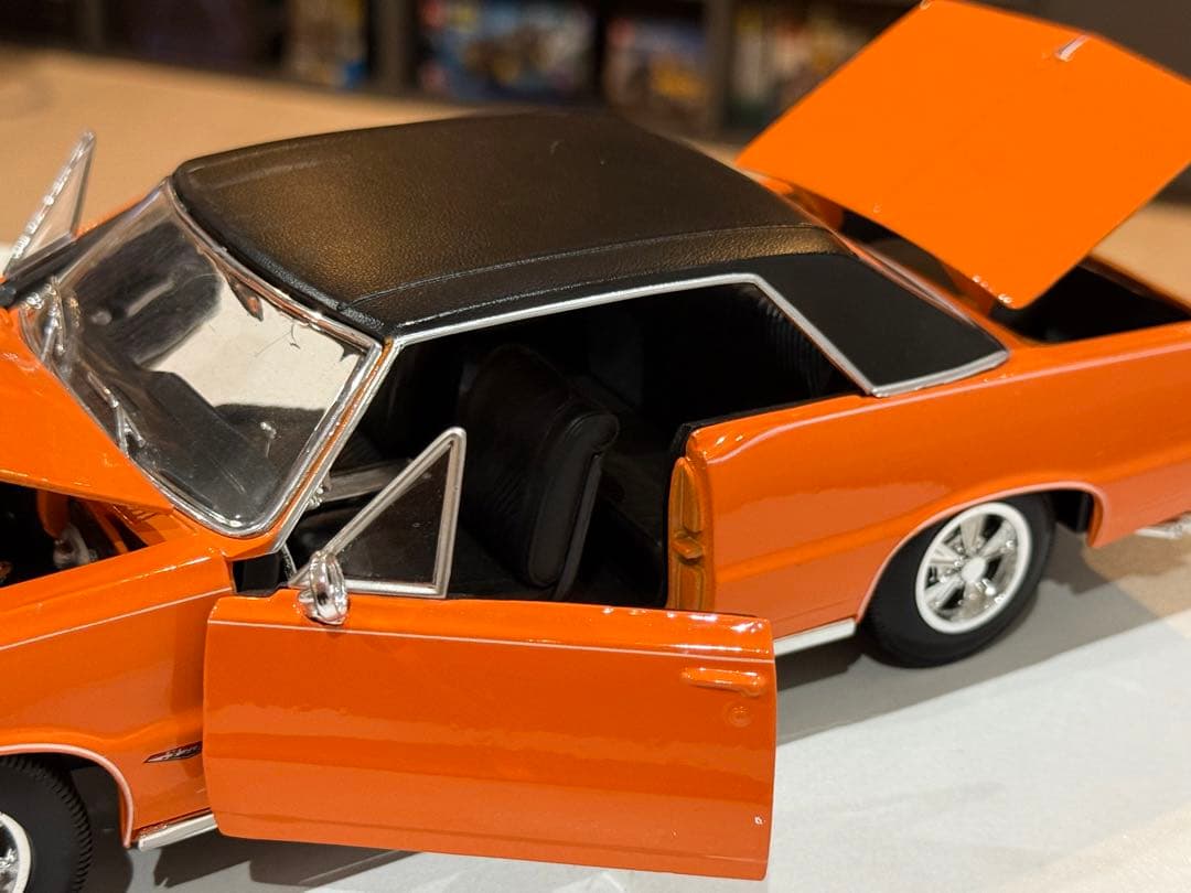 オレンジ GTO ミニカー