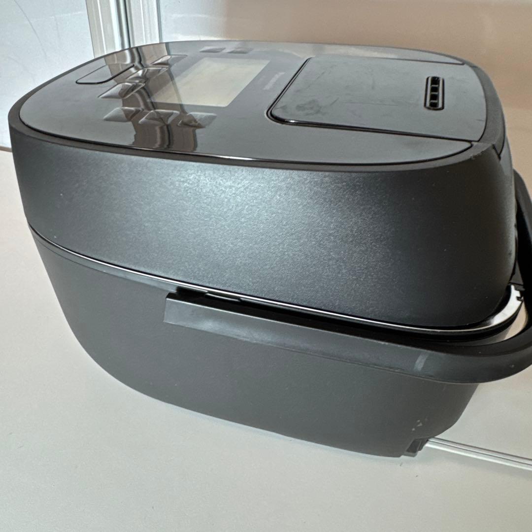 2022年製　Panasonic　SR-MPA102 可変圧力IHジャー炊飯器