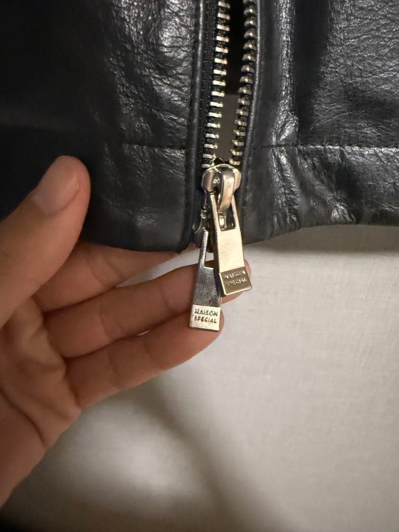 メゾンスペシャル　バッファローレザープライムオーバーシングルライダース