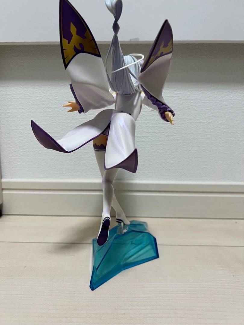 リゼロ　エミリア　グッドスマイルカンパニー　1/7スケールフィギュア