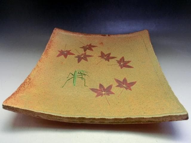 皿■蟷螂【番浦史郎】ばんうらしろう カマキリ 楓 飾り皿 料理皿 京焼 土物■