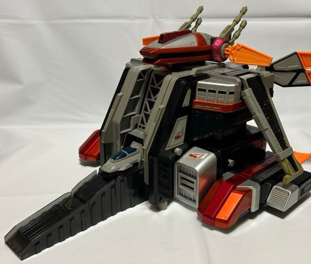 【ウルトラマンメビウス】GUYSマシンシリーズ DXフェニックスネスト