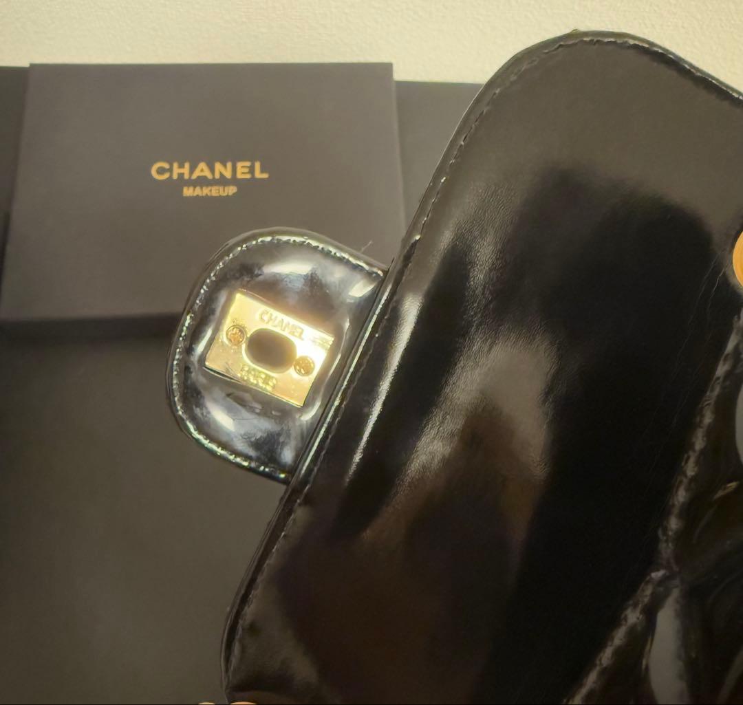 CHANEL ショルダーバッグ ブラックレザー ケース ノベルティ