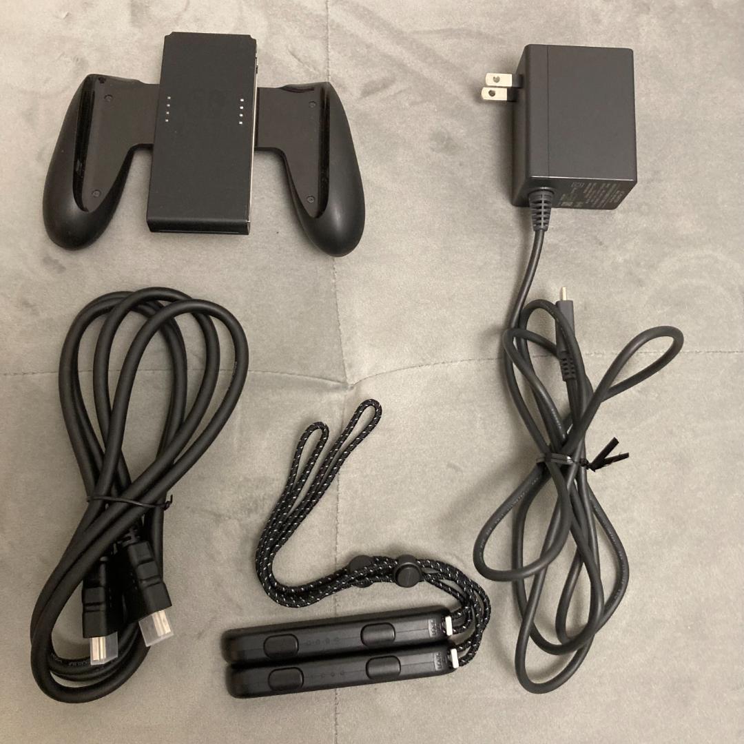 Nintendo Switch ネオンブルー・ネオンレッド本体【ケース付き】