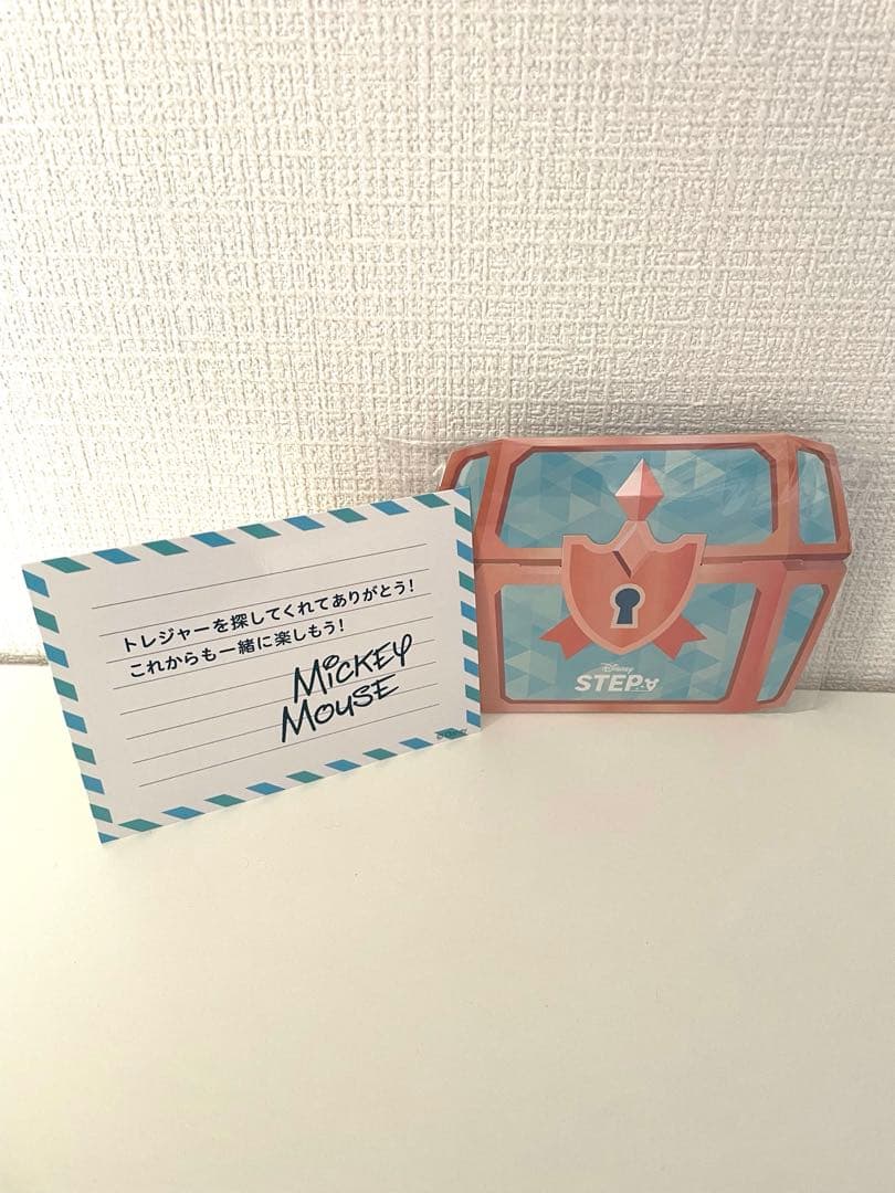 【非売品】ディズニー　ミッキーマウス 宝箱デザイン ピンバッジ