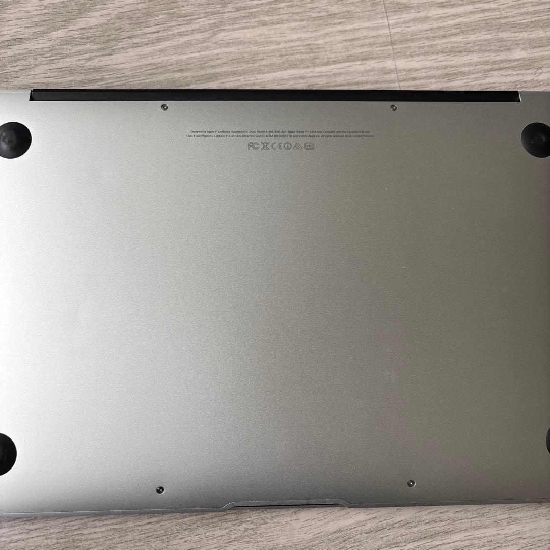 MacBook Air 2013年版 シルバー ステッカー多数