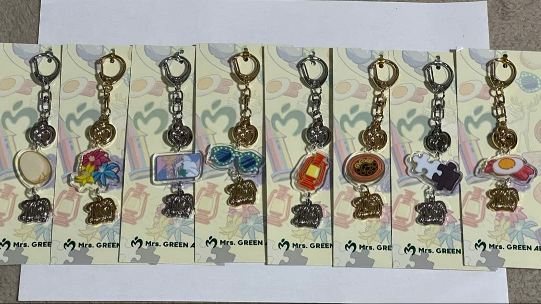 ミセス　ランダムチャームキーホルダー　16種　コンプリートセット