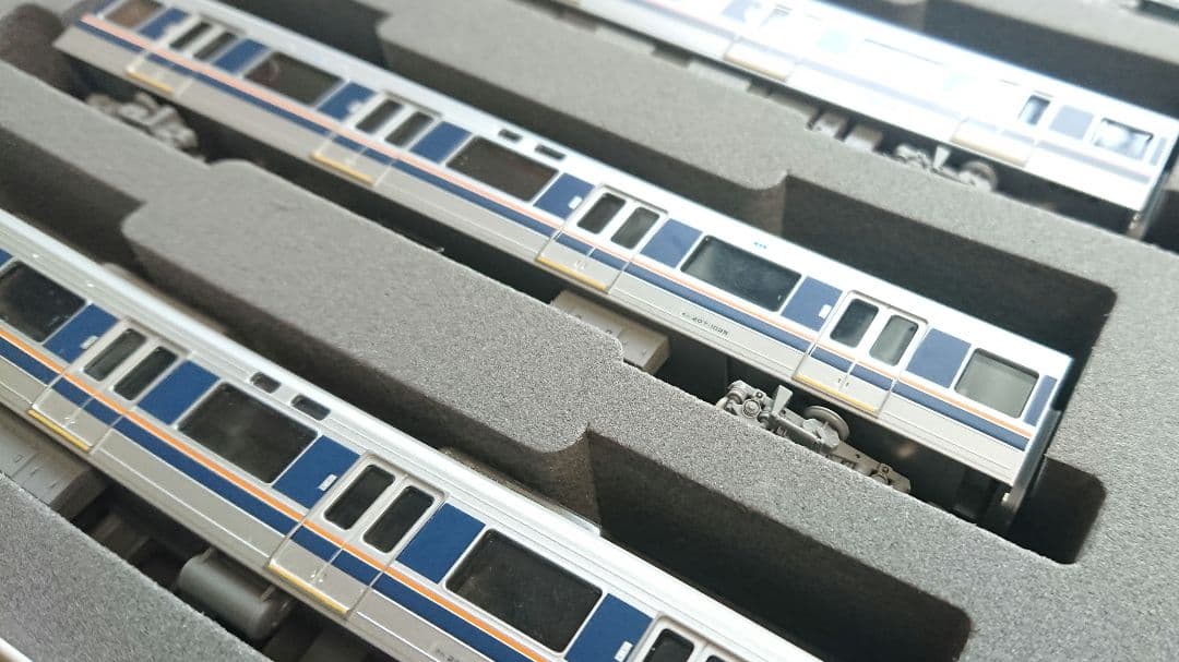 Nゲージ TOMIX 207系 更新前 + リニューアル仕様 混合編成