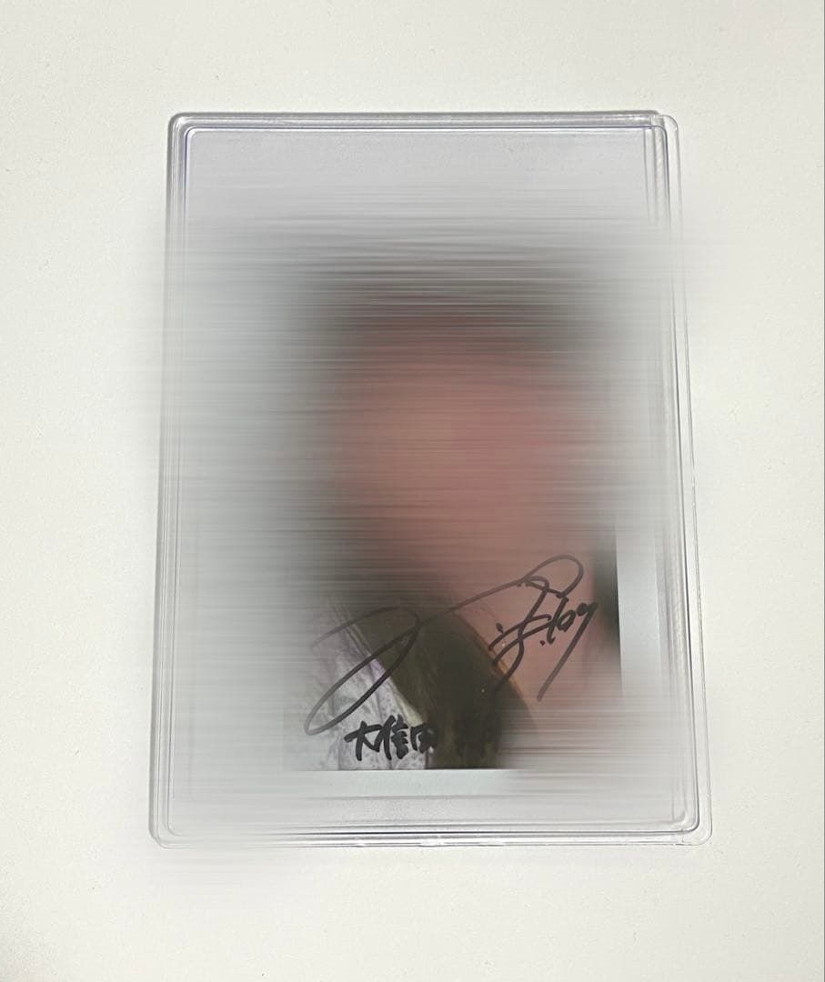 ジロウページ 大信田美月　直筆チェキ