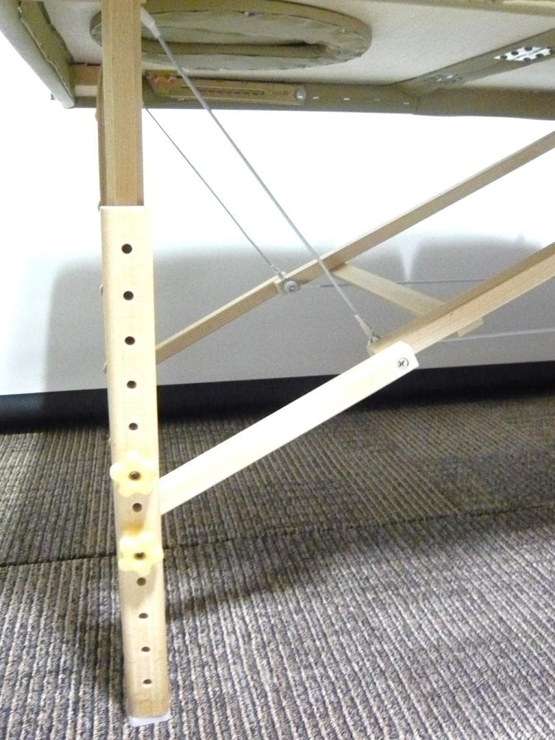 Luxia 高級木製折りたたみリクライニングベッド　 施術ベッド