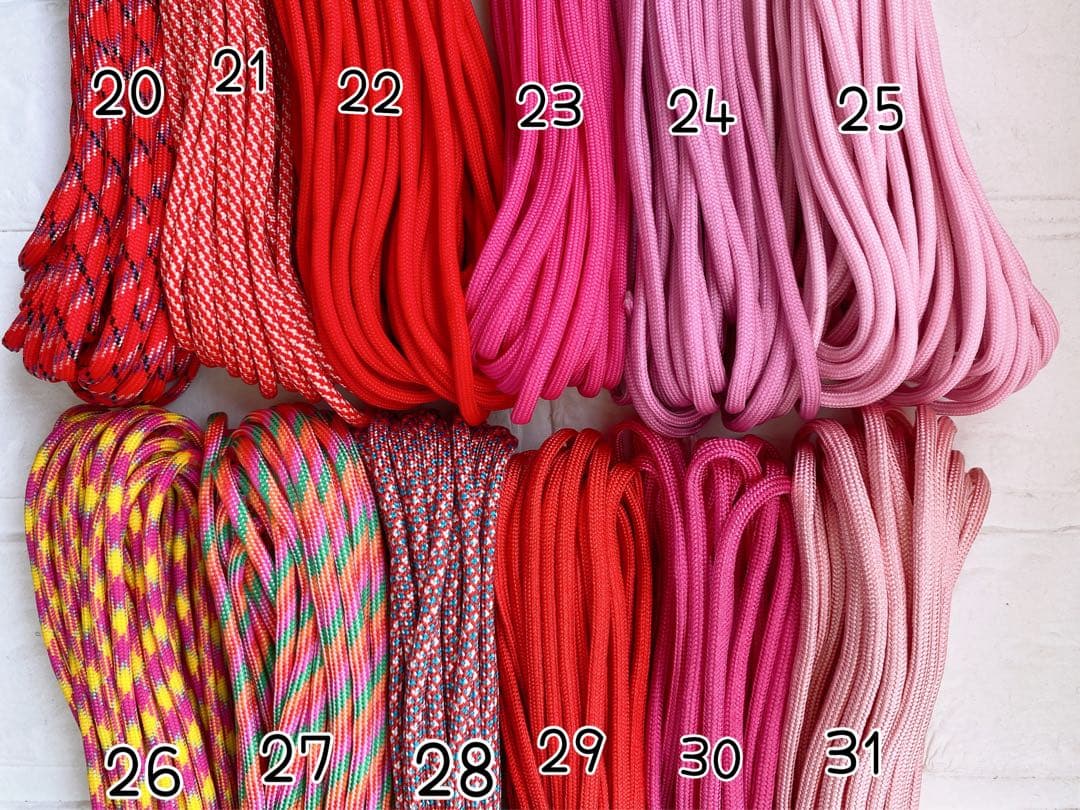 パラコードおもちゃ（ママ）