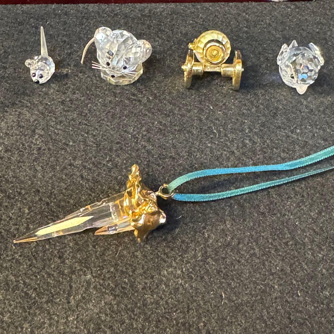 スワロフスキー　7点まとめて　専用のディスプレイケース付き　絶版品　レア物