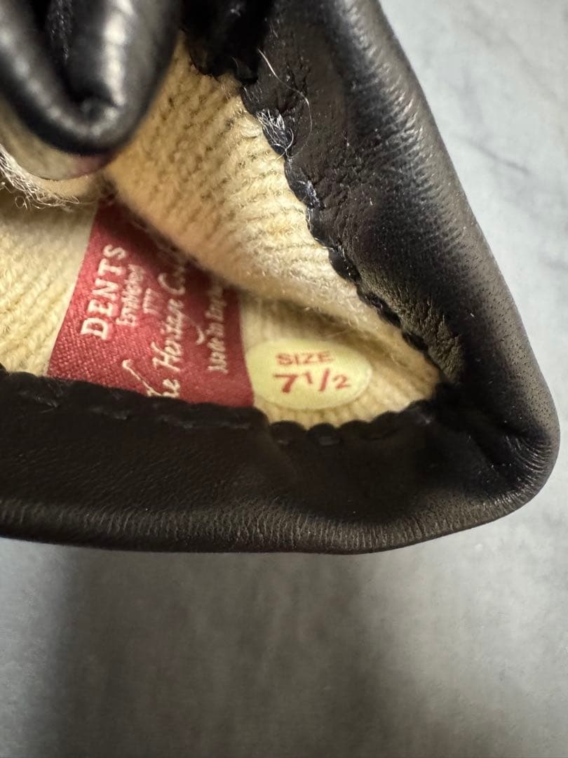 試着のみ美品 デンツ DENTS カシミヤ ヘアシープ 手袋 71/2 黒