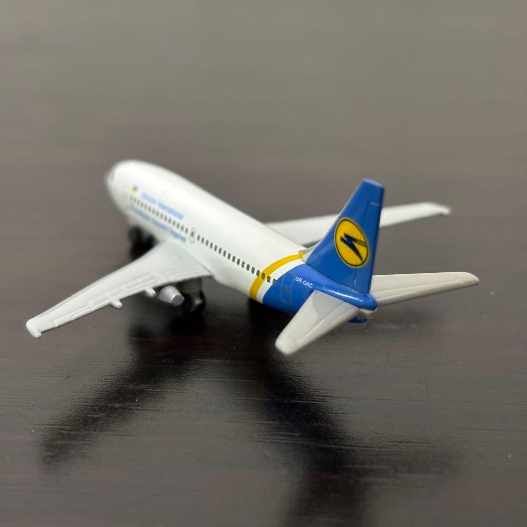 【希少】 国際航空 B737-200 Herpa 1/500