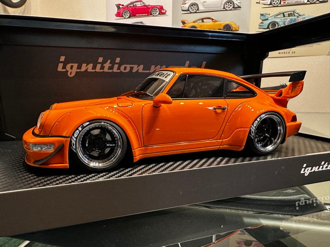 RWB964 ignition model1/18 オレンジ