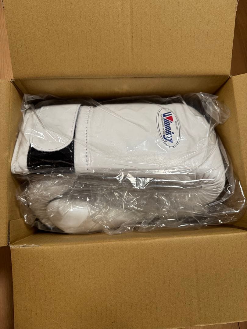 Winning ウィニングボクシンググローブ 14 oz ホワイト　新品未使用品