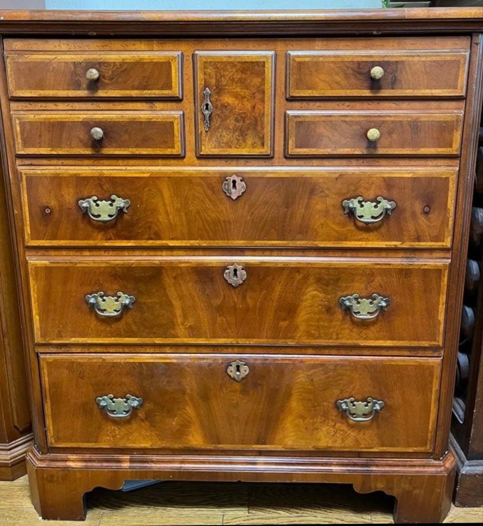 英国アンティーク　チェスト