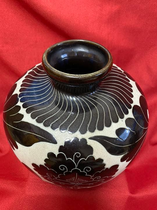 壺　かなり古い　珍品　陶芸品