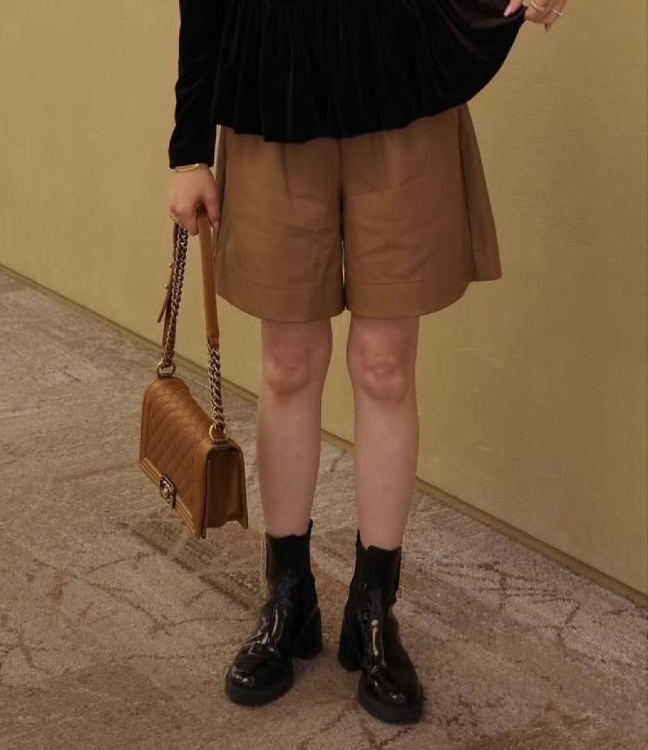 トレフルプラスワン trefle+1 レザーライクショートパンツ　新品タグ付