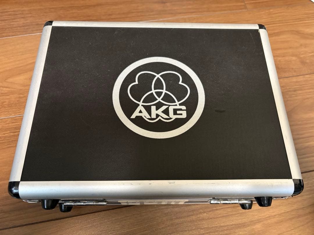 AKG C214 コンデンサーマイク　K&Mポップフィルター付き