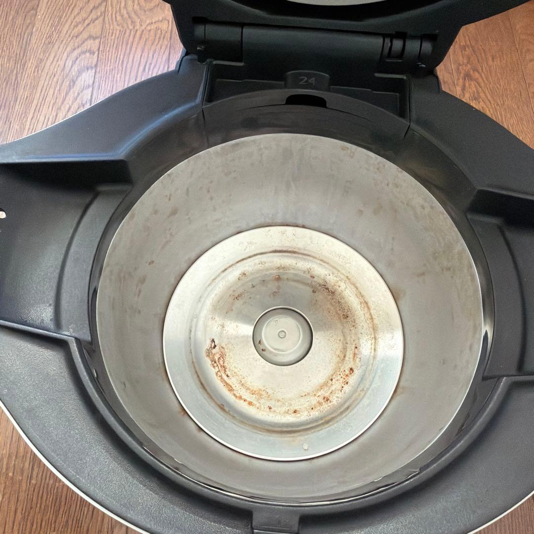 S*U様 ヘルシオ ホットクック　勝間家電　2.4L KN-HW24F ホワイト