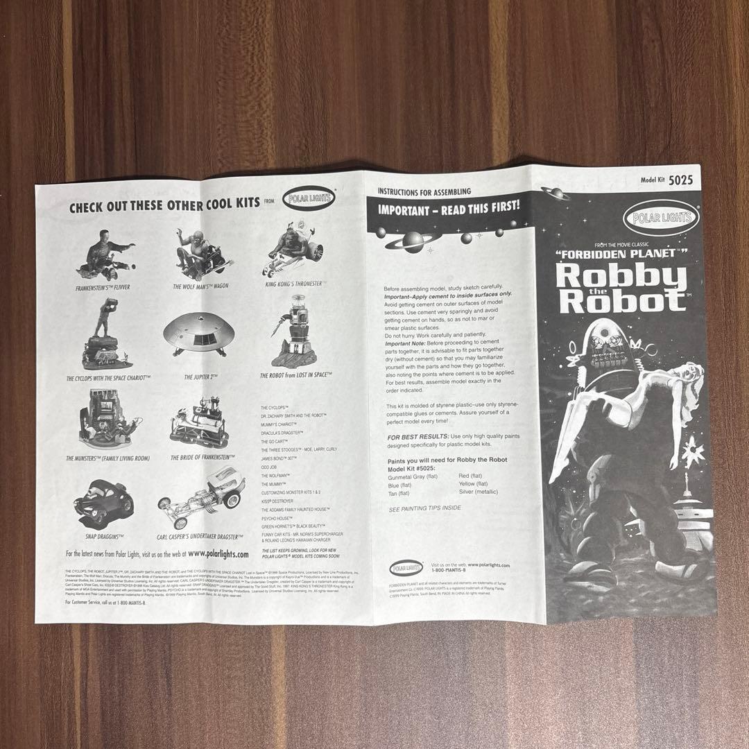 ロスト・イン・スペースロボット＆ロビー・ザ・ロボット　プラモデル　２点セット