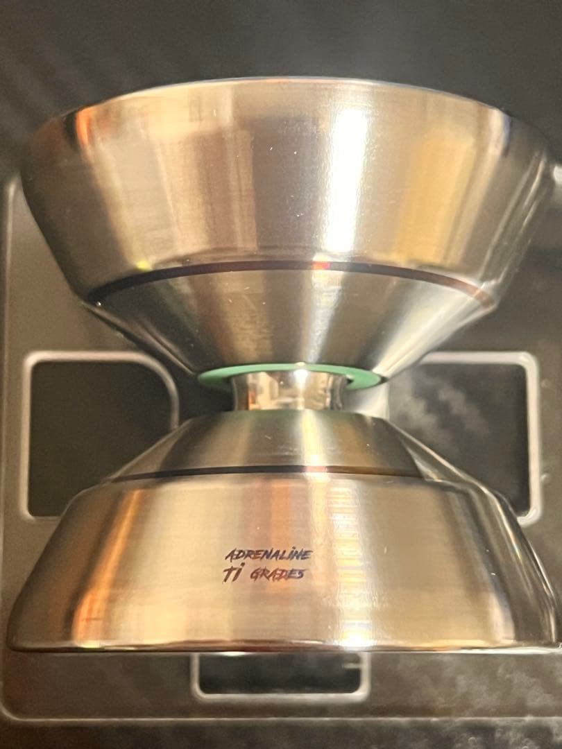 W1LD アドレナリンT i ヨーヨー