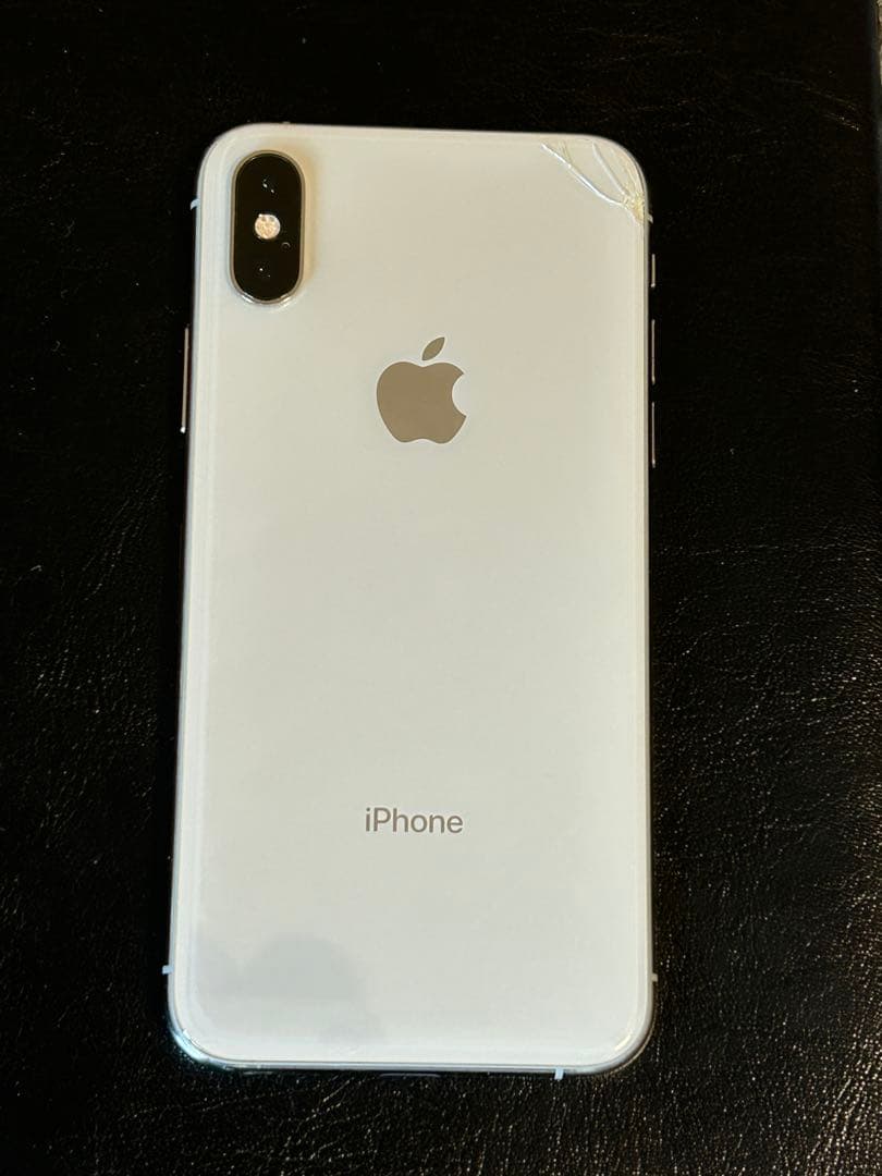 Apple iPhone XS ホワイト 本体　64GB