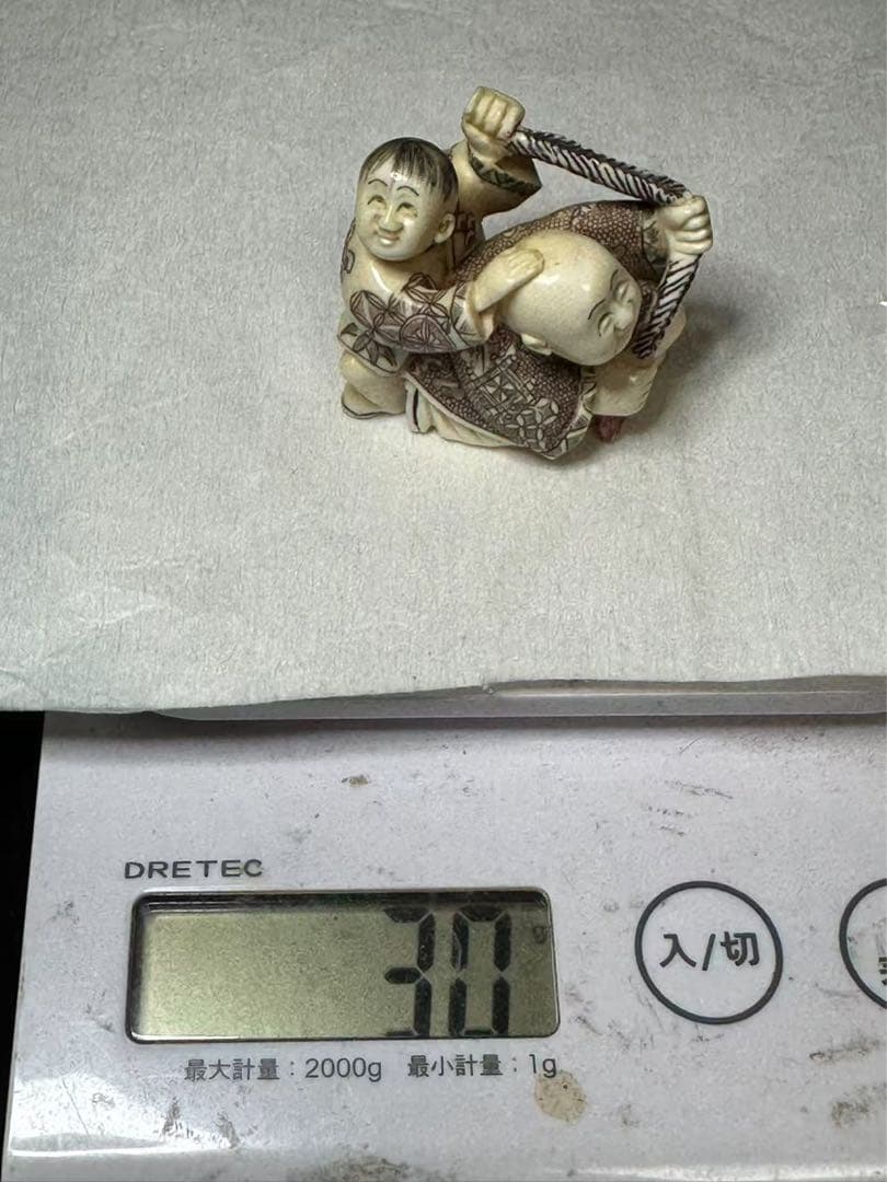 根付　置物　アンティーク　天然素材　彫刻 古美術品　細密細工　骨董コレクション