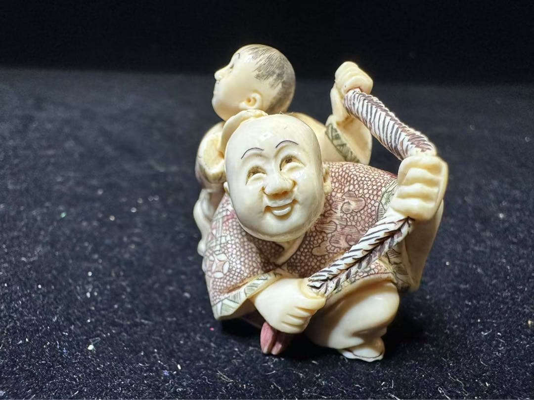 根付　置物　アンティーク　天然素材　彫刻 古美術品　細密細工　骨董コレクション