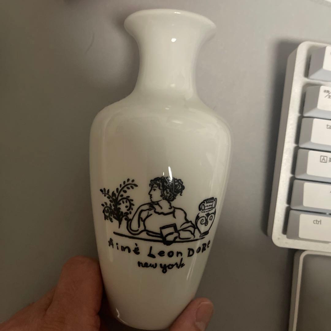 Aimé Leon Dore 陶器花瓶