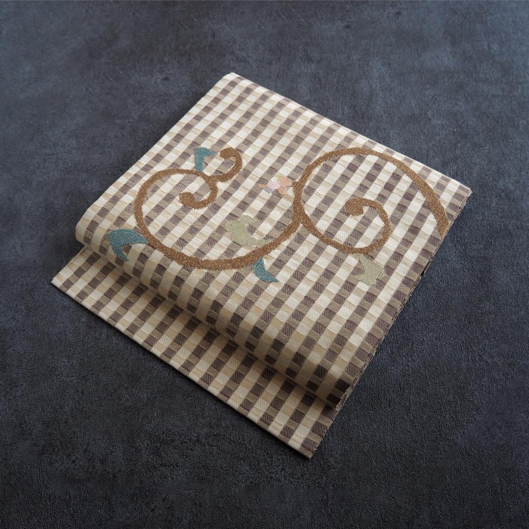 正絹 名古屋帯♪ 八寸 一松に蔦文様 金通し ベージュ 茶系 カジュアル 上品