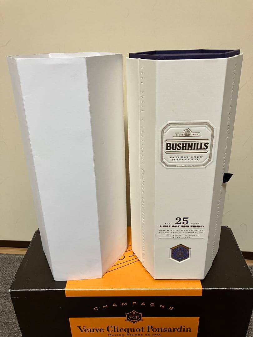 メーカー正規品ブッシュミルズ25年BUSHMILLS シングルモルトウイスキー