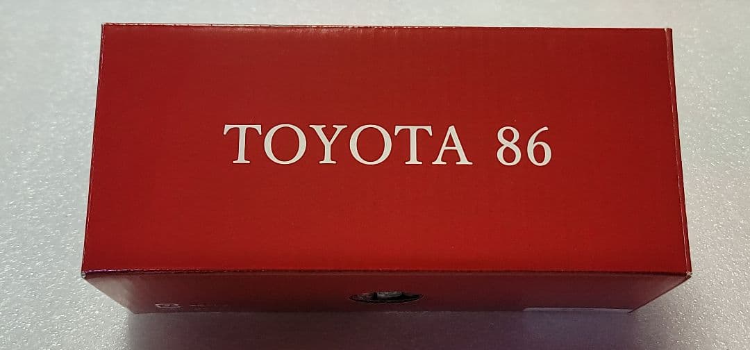 【 全国送料無料 】美品！ ディーラー特注 トヨタ 86 ミニカー ケース付