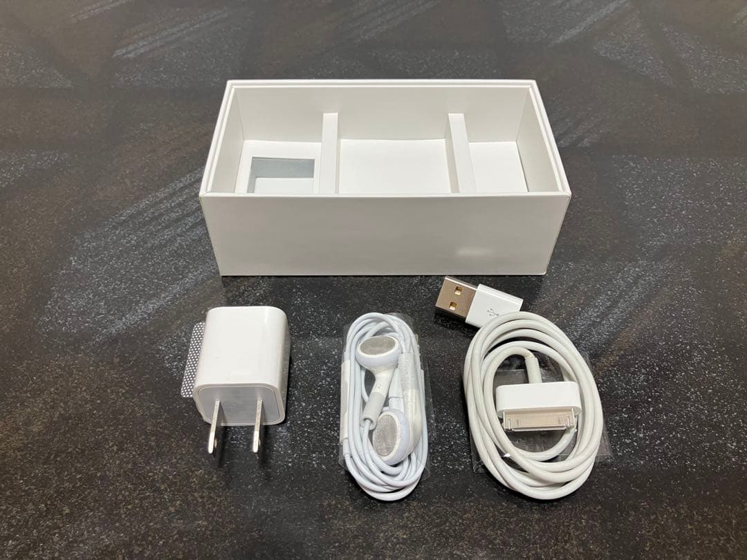 Apple iPhone 4S ホワイト 本体 16GB 箱、付属品あり