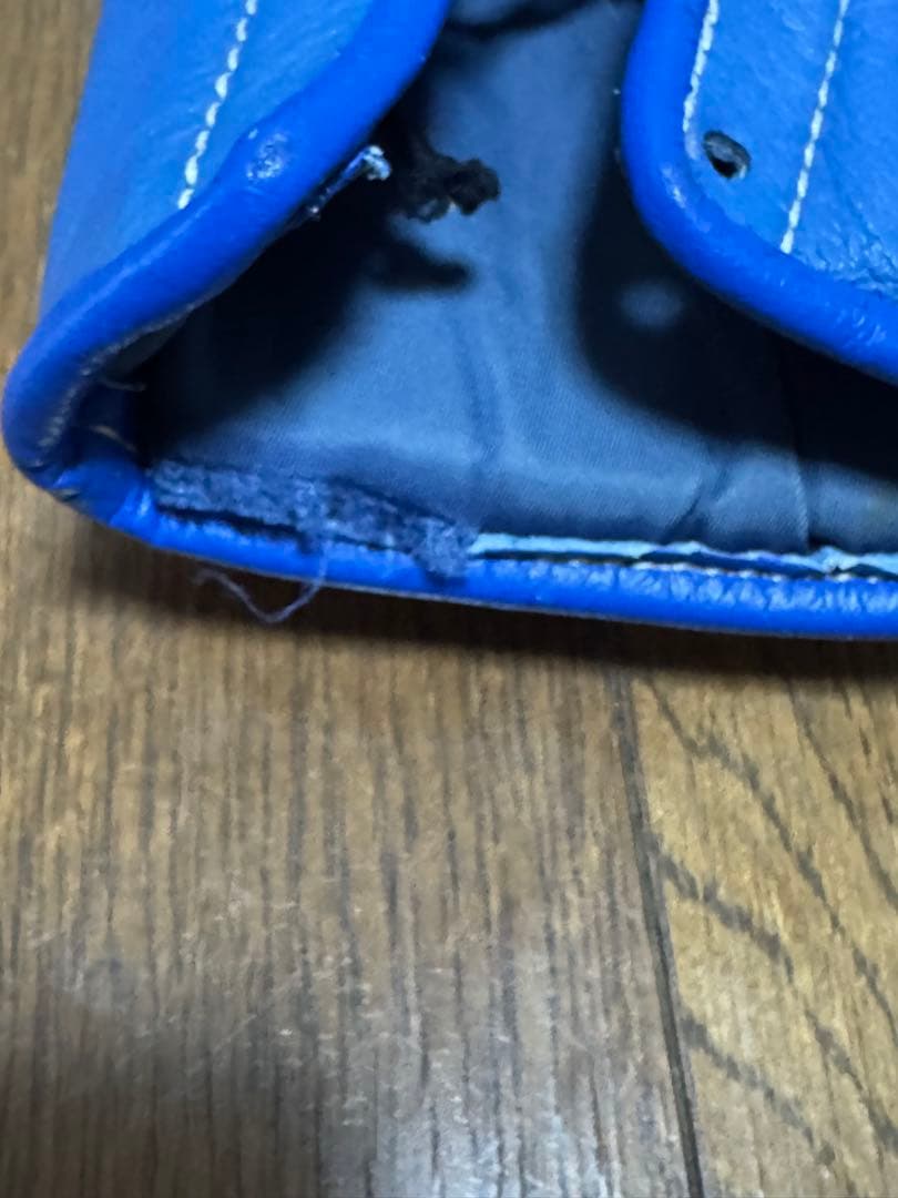 引退値下げ！送料無料　Winning ボクシンググローブ 8oz 青　ウイニング