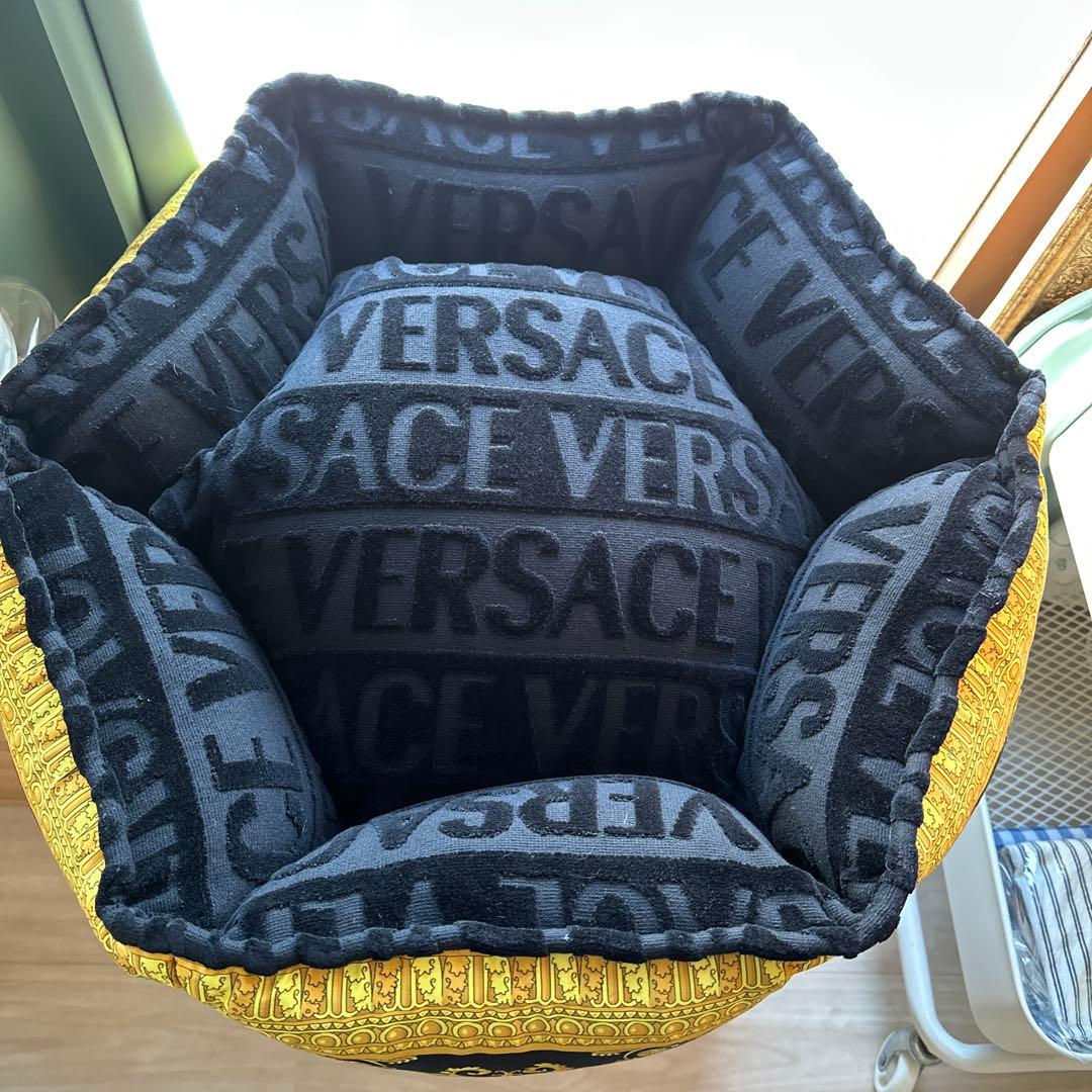 VERSACE I♡バロック ペットベッド