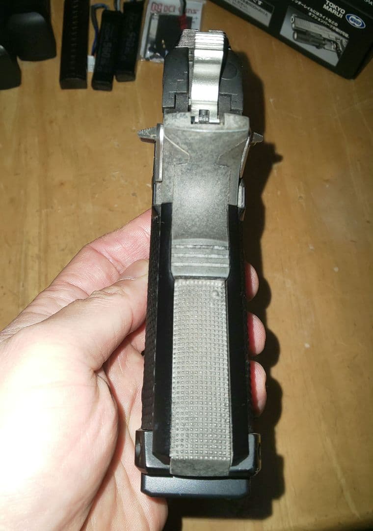 東京マルイ HI-CAPA E 電動ガンリポバッテリー仕様