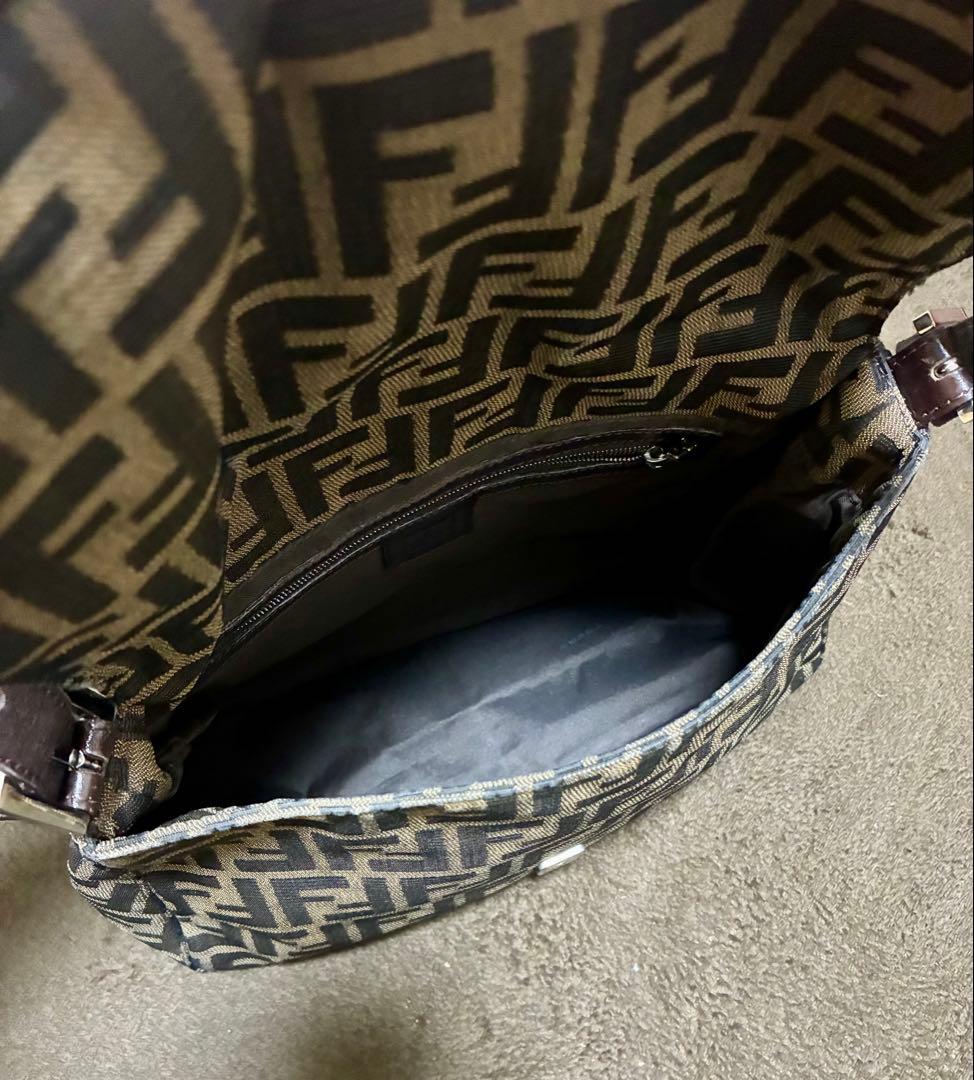 FENDI FFロゴパターン ハンドバッグ