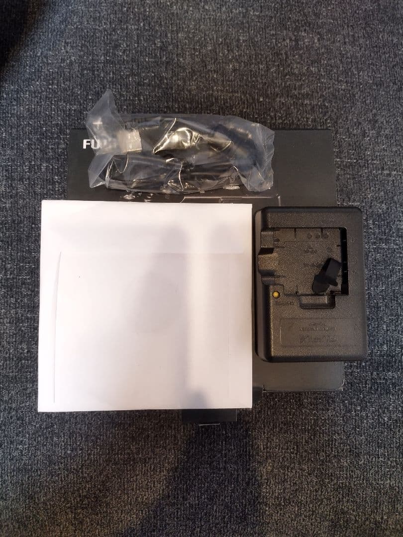 【美品】富士フィルム　FUJIFILM X10 コンパクトデジタルカメラ