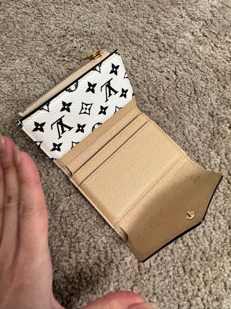 ルイヴィトン　三つ折り財布