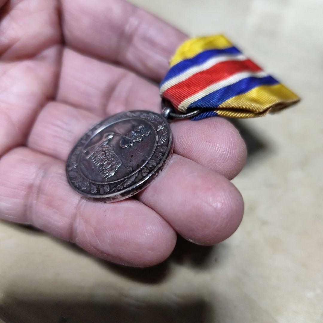 激レア 蒙古 聯合自治政府肇建 功労章 共箱入り 勲章 記章 本物保証