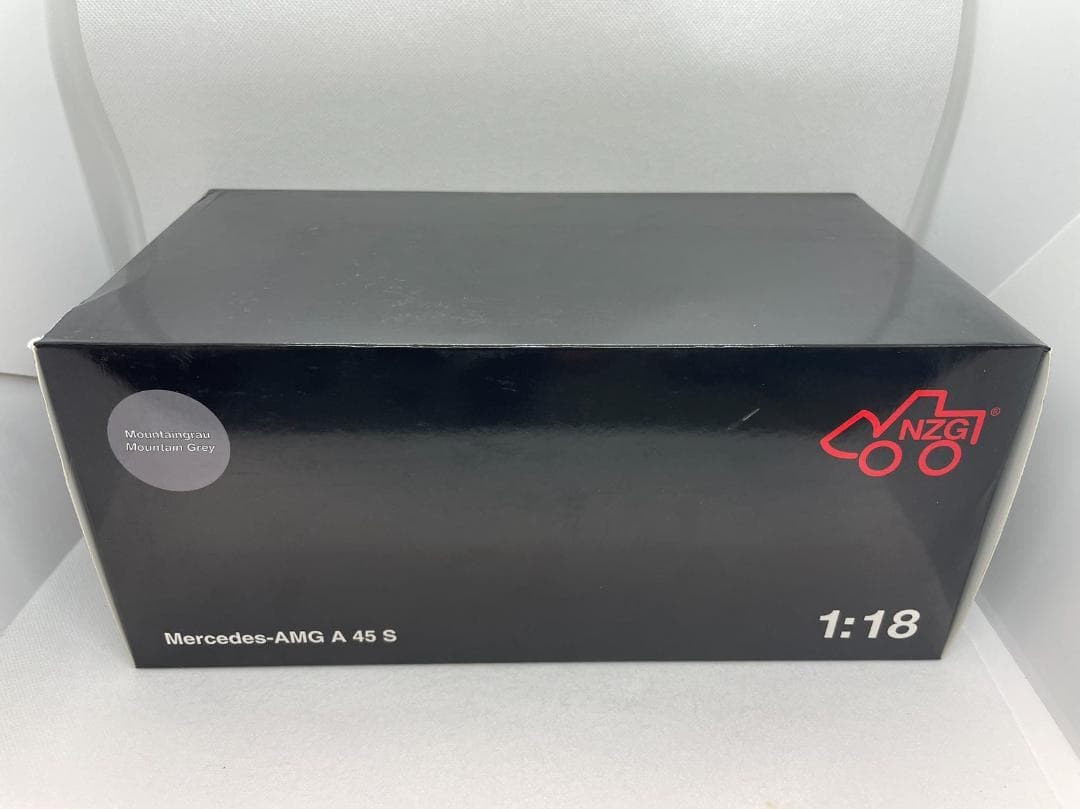 301-023 KILOworks 1/18 メルセデスベンツ AMG A45S