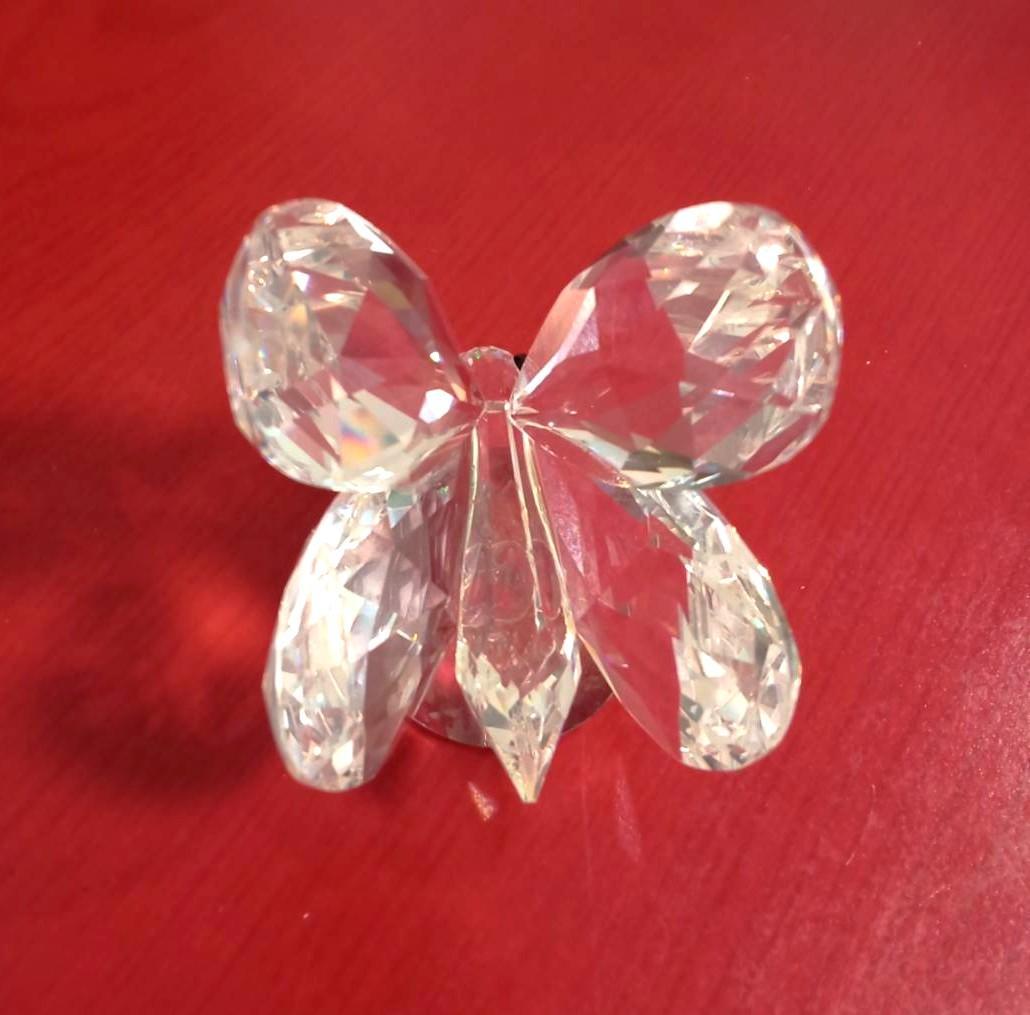 旧製法の魅力！虹色の輝き/バタフライ旧スワロフスキービンテージ・（箱付製品番号）