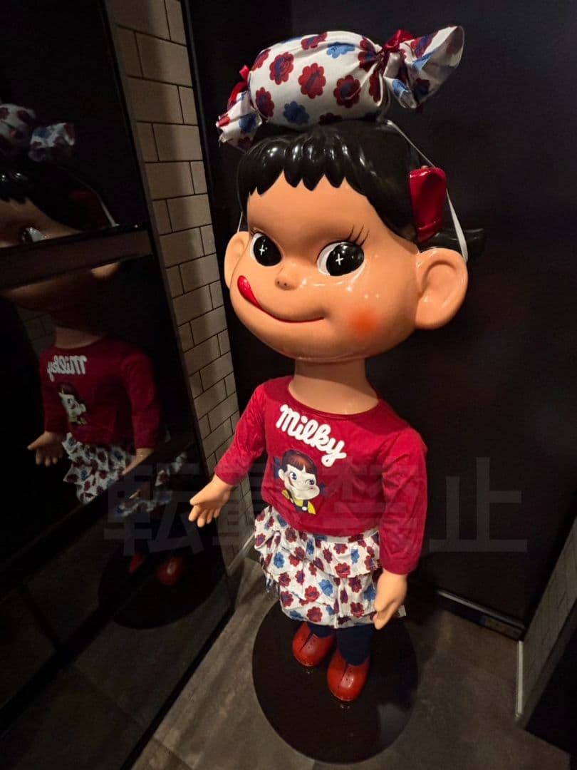 不二家 店頭ペコちゃん ほっぺの赤いペコちゃん 等身大