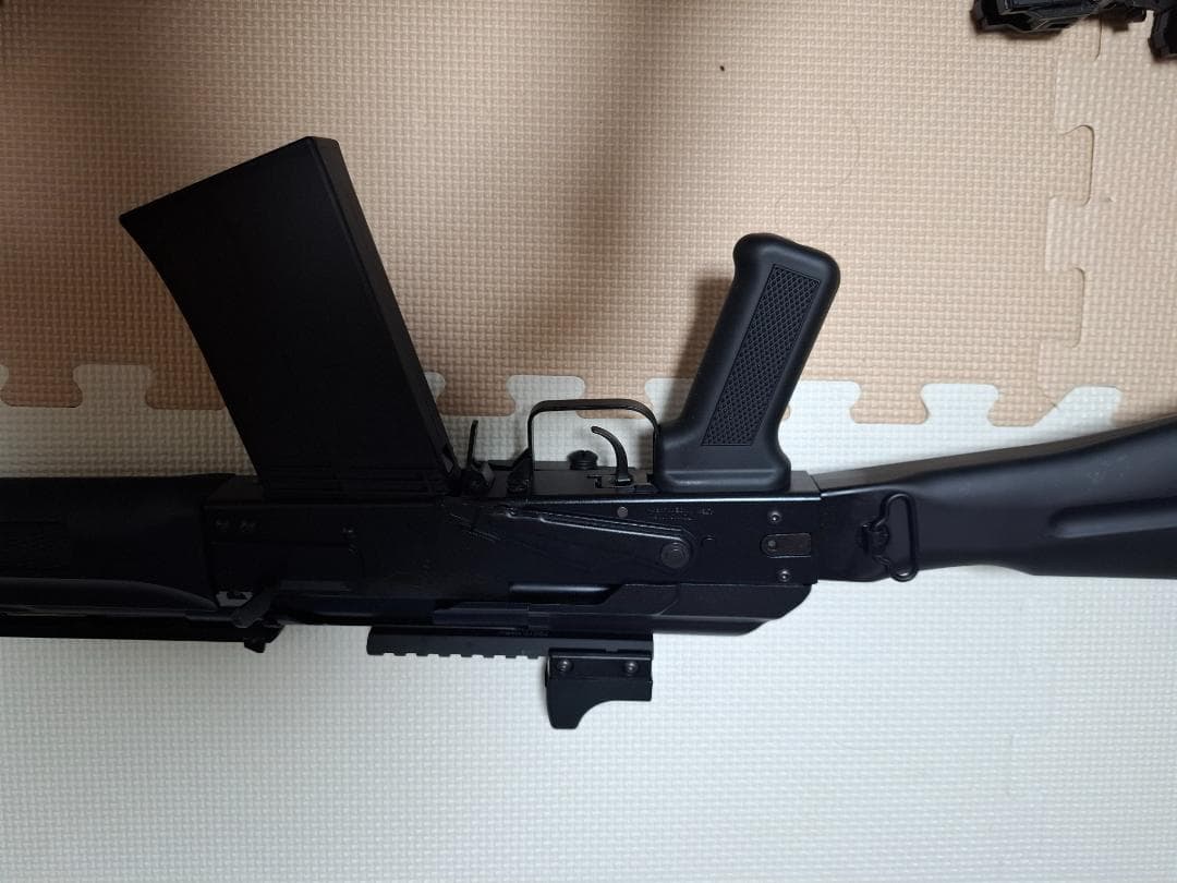 エアガン 東京マルイ　サイガ12K　マガジン6本付き